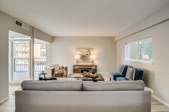 351 E Thomas Rd in Phoenix, AZ - Building Photo - Building Photo