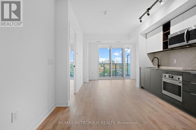 36 Zorra St in Toronto, ON - Building Photo - Building Photo