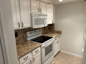 451 Club Dr in Winter Springs, FL - Building Photo - Building Photo