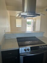 7302 Stewart Rd in Galveston, TX - Building Photo