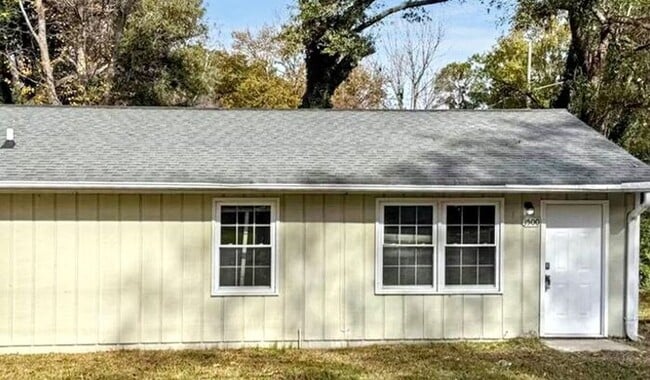 property at 1500 John Ave