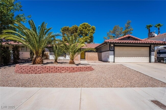 7439 Trudy Ln in Las Vegas, NV - Building Photo - Building Photo