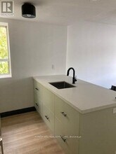 204 Kingston Rd in Toronto, ON - Building Photo - Building Photo