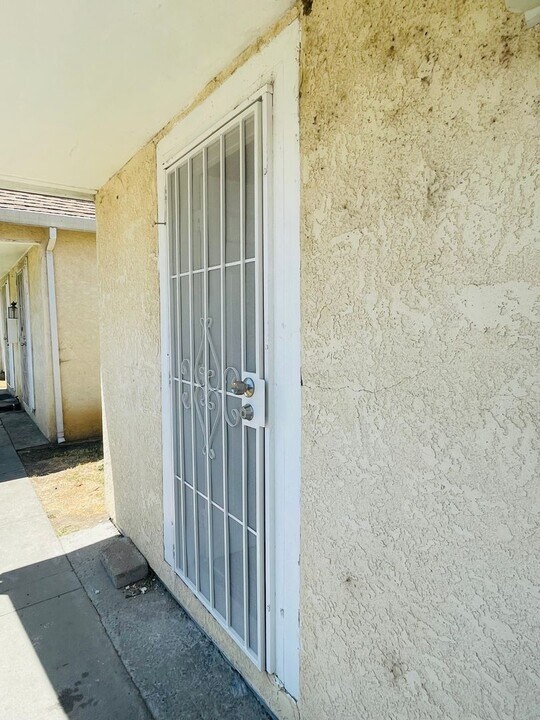 316 6th St in West Sacramento, CA - Building Photo