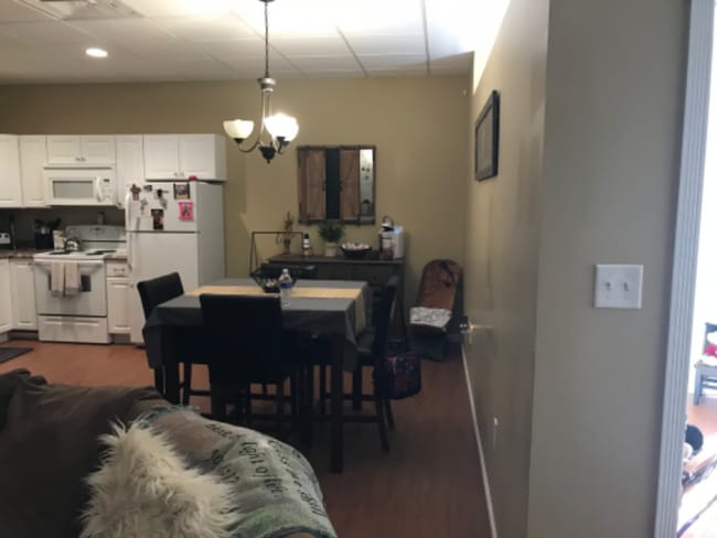 4413 Kitty Ln in Batavia, OH - Foto de edificio - Building Photo