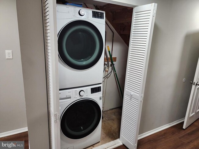 7710 Marshall Heights Ct in Falls Church, VA - Building Photo - Building Photo