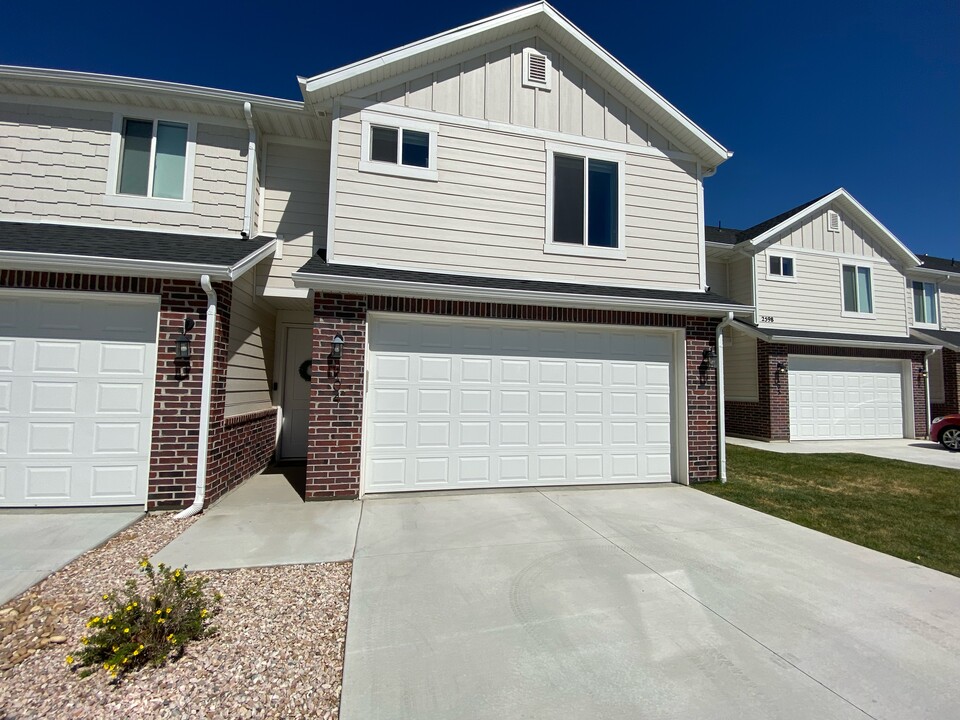 2578 S 2300 W, Unit 104 in West Haven, UT - Foto de edificio