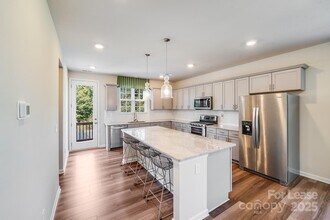 10013 Hemingway Pl in Mint Hill, NC - Building Photo - Building Photo
