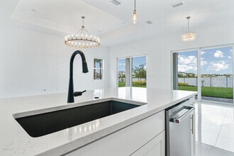 10444 Northbrook Cir in Palm Beach Gardens, FL - Building Photo - Building Photo