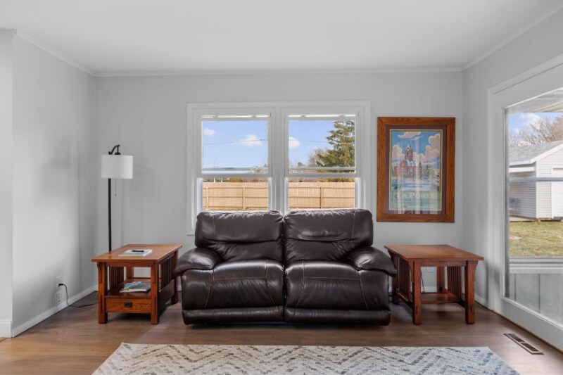 104 Willow Bend Dr in La Porte, IN - Building Photo