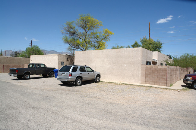 1271-1277 E Halcyon Rd in Tucson, AZ - Building Photo - Building Photo