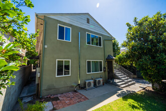 430 El Molino Ave in Pasadena, CA - Building Photo - Building Photo