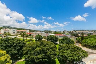 3138 Waialae Ave in Honolulu, HI - Building Photo - Building Photo