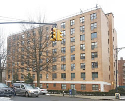 829 greenwood ave Apartments