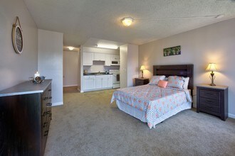 Fulton Apartments in Sacramento, CA - Foto de edificio - Interior Photo