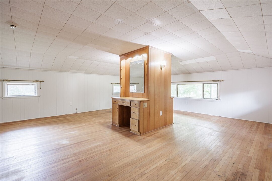 981 Latta Rd in Rochester, NY - Building Photo
