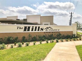 713 Cathedral Hl, Unit 3 in Edinburg, TX - Building Photo