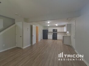 3436 Pikes Peak Dr in Gastonia, NC - Building Photo - Building Photo