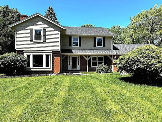 property at 340 Crescent Ln
