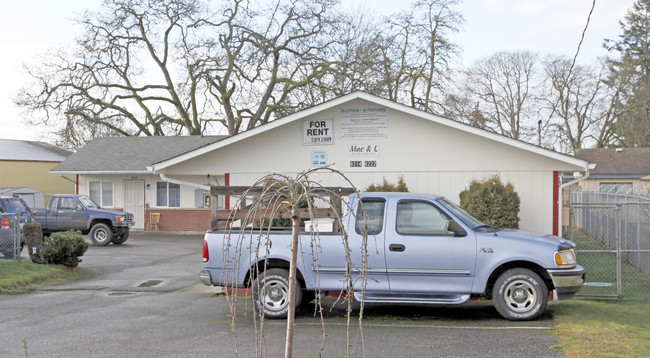 8212 Orchard St SW in Lakewood, WA - Building Photo - Building Photo