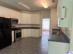 3401 Saxon Dr in Florence, SC - Building Photo - Building Photo