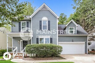 8 Brackenwood Ct in Greensboro, NC - Building Photo