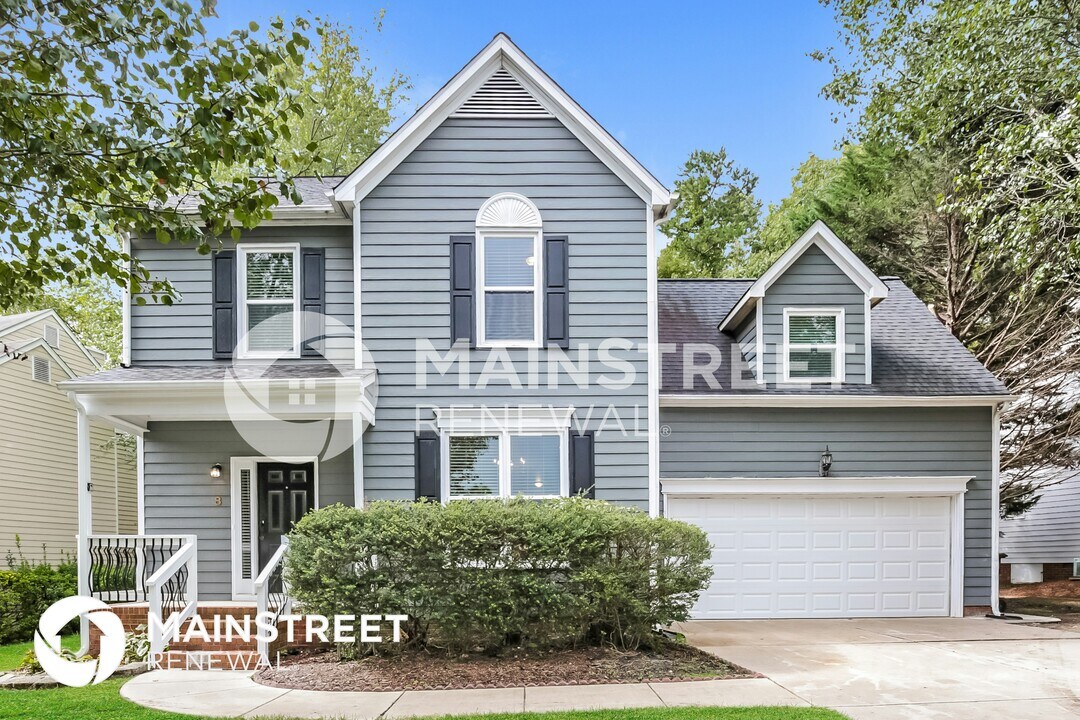 8 Brackenwood Ct in Greensboro, NC - Foto de edificio