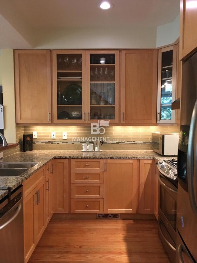 2738 NW Upshur St in Portland, OR - Building Photo - Building Photo