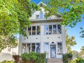 815 N Logan Ave in Minneapolis, MN - Building Photo - Building Photo