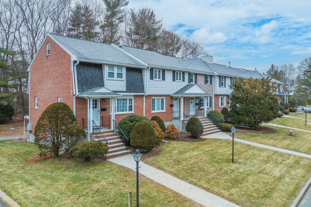 Wedgewood Common Apartments in Concord, MA - Foto de edificio