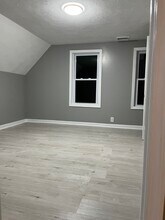 71 Plain St, Unit 2 in Taunton, MA - Building Photo - Building Photo