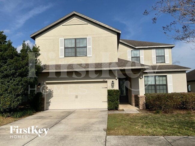 property at 607 Silverthorn Pl