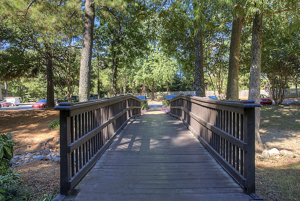 Summer Trace Apartments in Memphis, TN