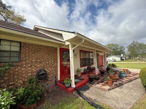704 Olive St in Hinesville, GA - Building Photo - Building Photo