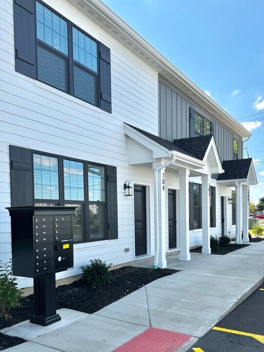 1436 Naperville Wheaton Rd in Naperville, IL - Foto de edificio