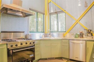 1955 1/2 Purdue Ave in Los Angeles, CA - Building Photo - Building Photo