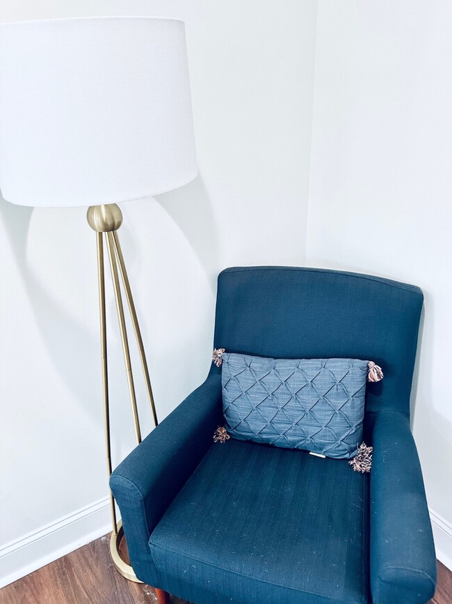 1215 Buncombe Rd in Greenville, SC - Building Photo - Building Photo