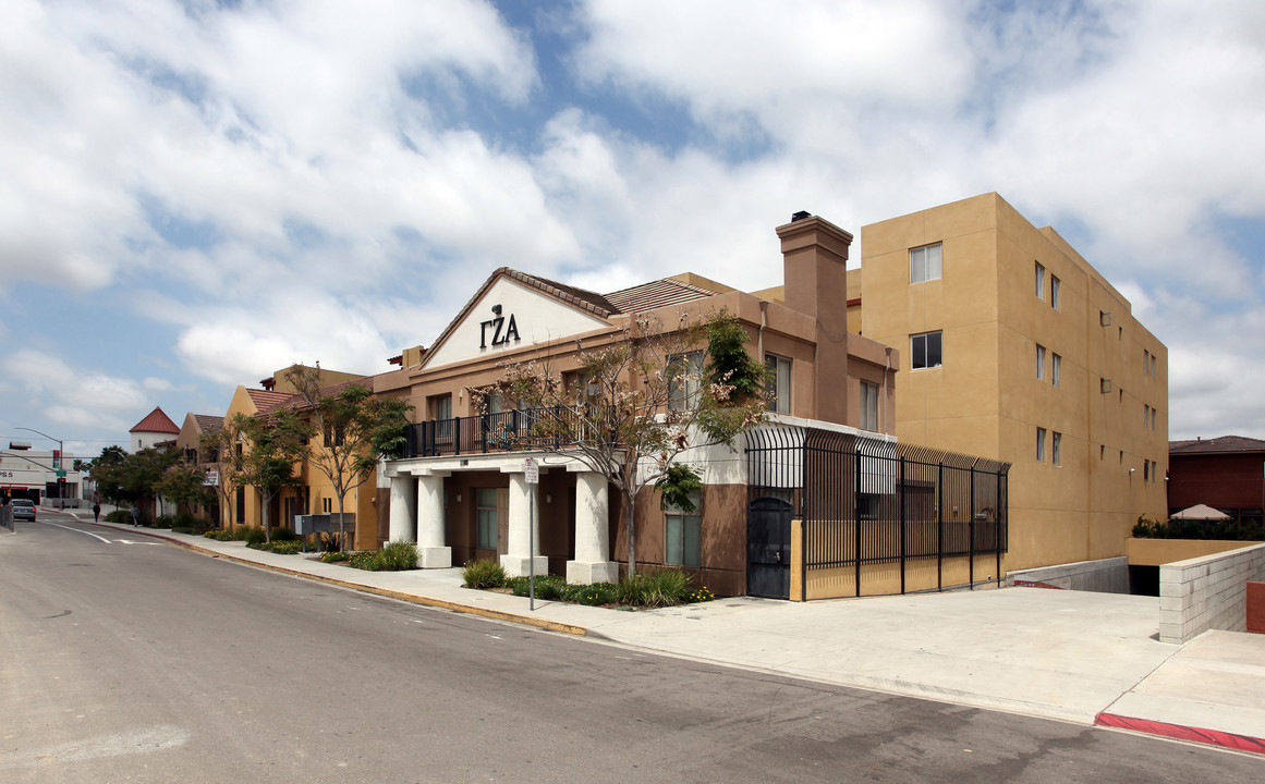 Fraternity Row in San Diego, CA - Building Photo