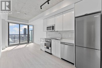 284 King St E in Toronto, ON - Building Photo - Building Photo