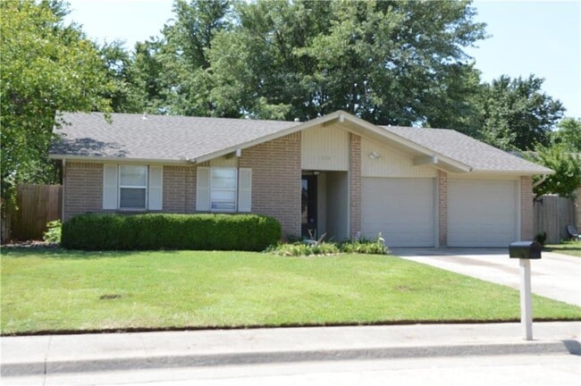 property at 1054 Cumberland Mansion