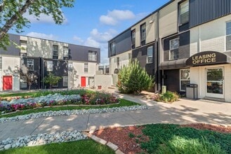 Villages at Gateway in Denver, CO - Building Photo - Building Photo