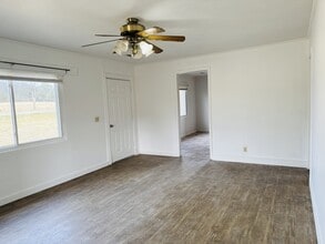 5780 Fry Gap Rd in Guntersville, AL - Building Photo - Building Photo