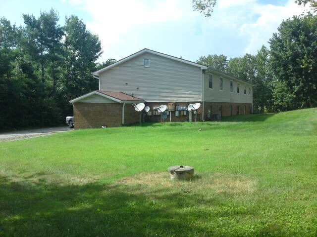 6515 Uebelhack Rd-Unit -2 in Mount Vernon, IN - Building Photo