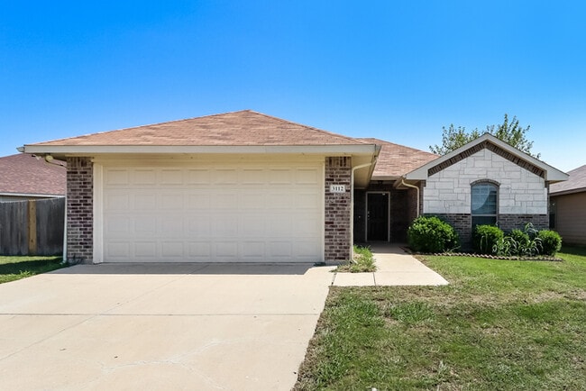 property at 3112 Royal Crest Dr