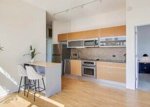 660 W Wayman St, Unit 705B in Chicago, IL - Building Photo - Building Photo