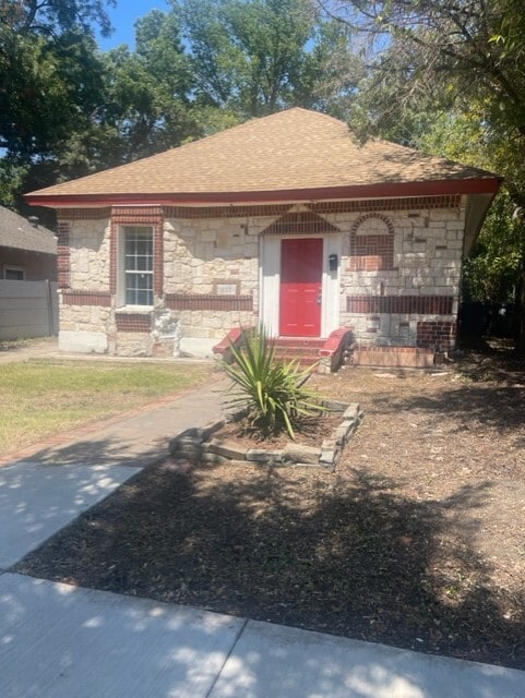 property at 616 Parkview Ave