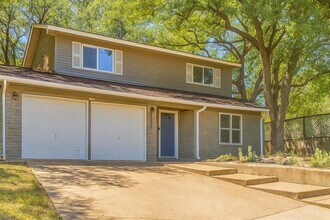 5205 Buffalo Pass in Austin, TX - Building Photo - Building Photo