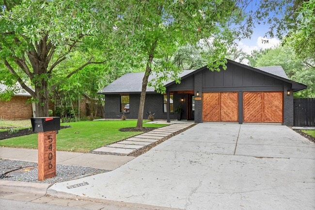 5406 Emerald Forest Dr