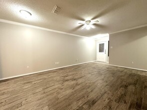 615 N Elkhart Ave in Lubbock, TX - Building Photo - Building Photo