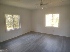 929 Bond Bridge Rd in Royston, GA - Foto de edificio - Building Photo